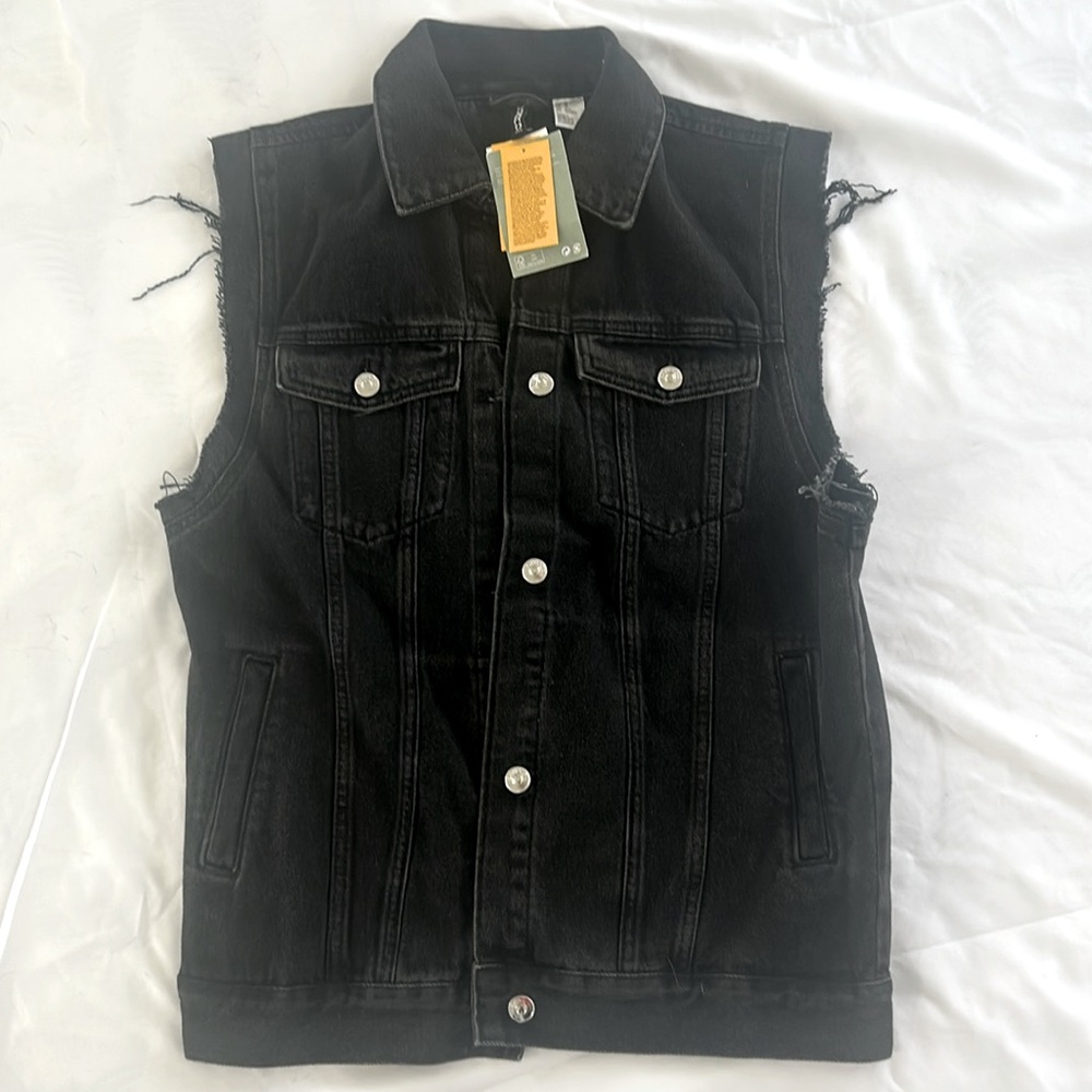 Divided women’s black jacket/vest, size S, casual wear, denim